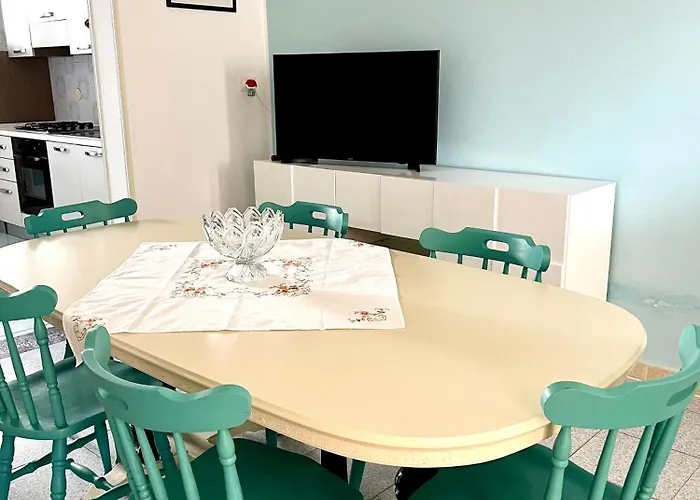 Apartment Geko House